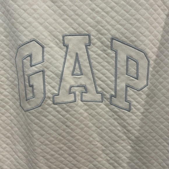 Gap Logo Sweatshirt- Like New - Picture 2 of 4